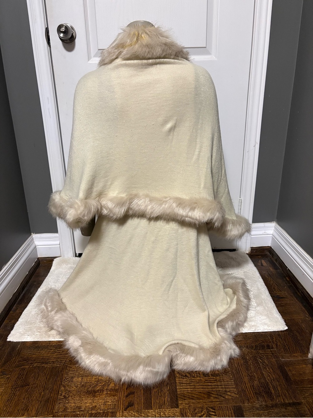 Faux Fur Trim Shawl Cape - Picture 3 of 11